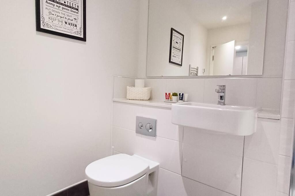 Stylish Modern 1Bed Apartment In Bedford Exterior foto